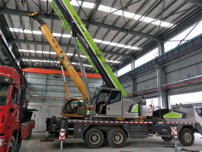 安阳县高空车出租需要注意哪些安全事项？